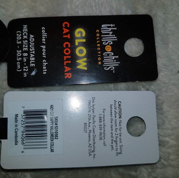 Happy Halloween glow in dark cat collars - Picture 2 of 2
